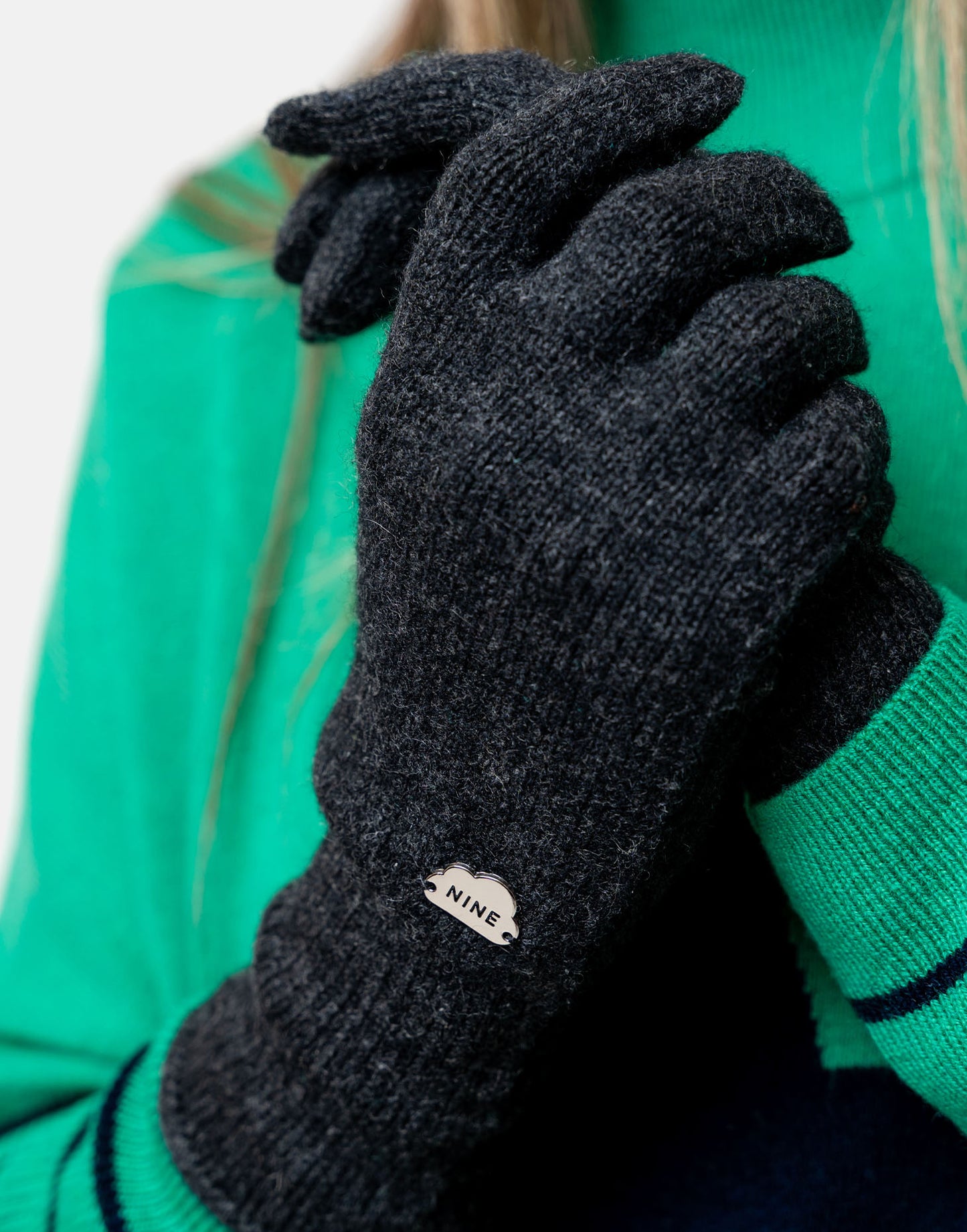 Wanda Charcoal Cashmere Gloves